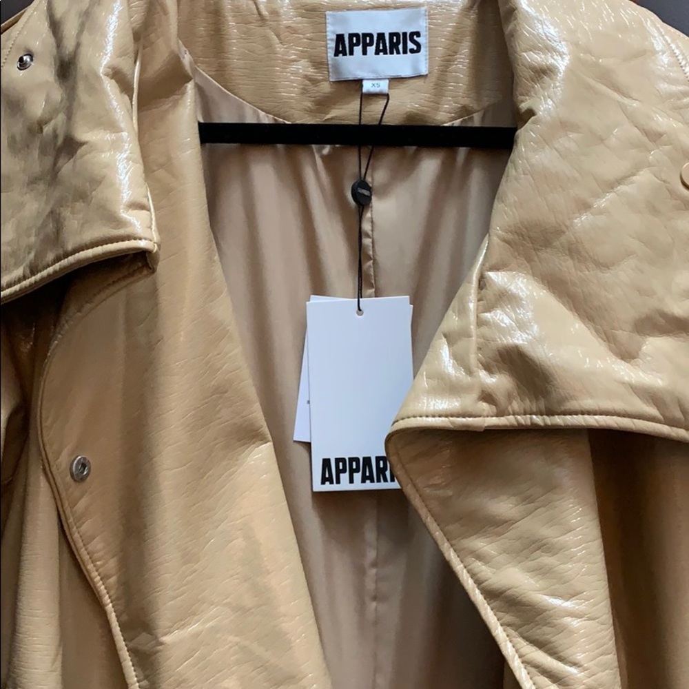 APPARIS trench coat